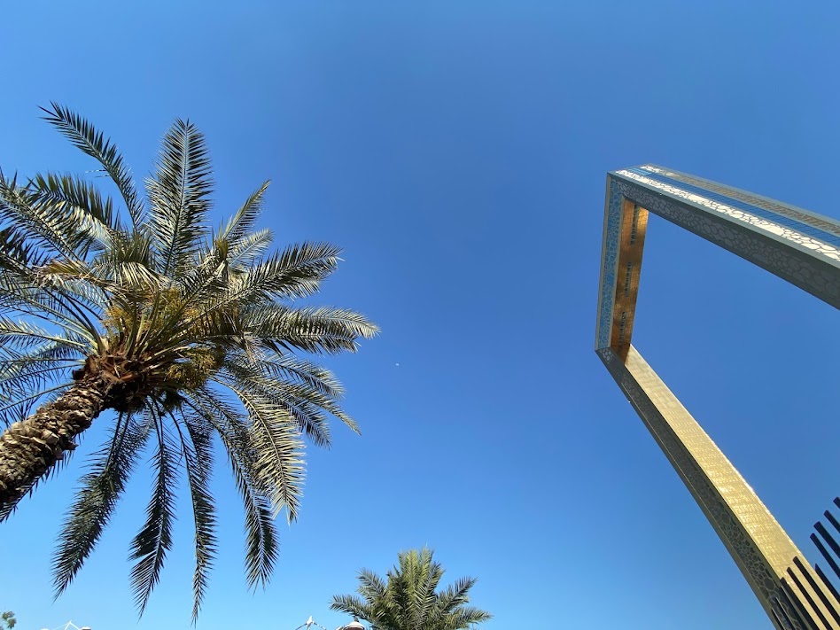 ドバイフレーム